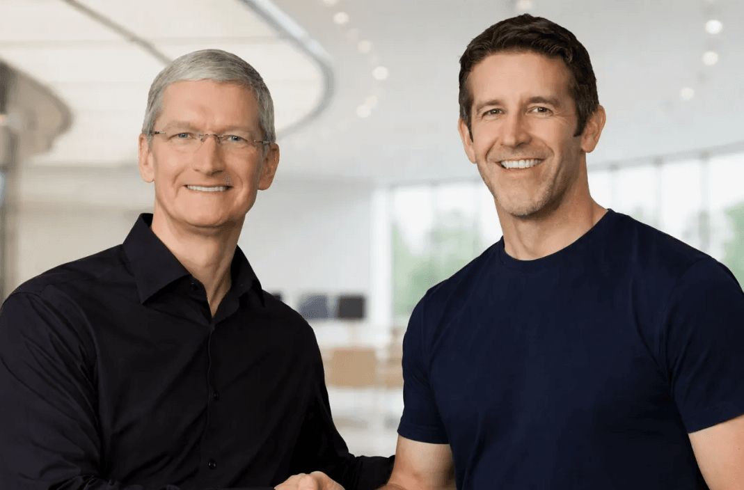 Tim Cook Apple CEO